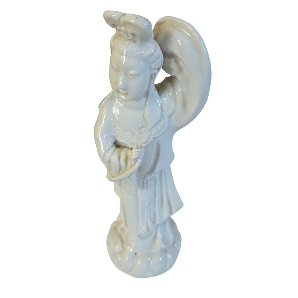 Vintage blanc de Chine Porcelain Asian Woman Figurine Statue  Collectible